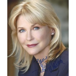 Dee WALLACE