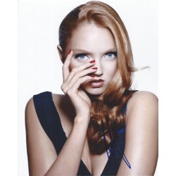 Lily COLE
