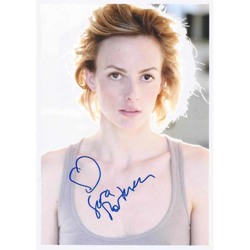 K And J Auto >> Autographe Sara MORTENSEN (Photo dédicacée) K And J Auto >> Autographe Sara MORTENSEN (Photo dédicacée)