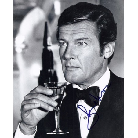 Roger MOORE