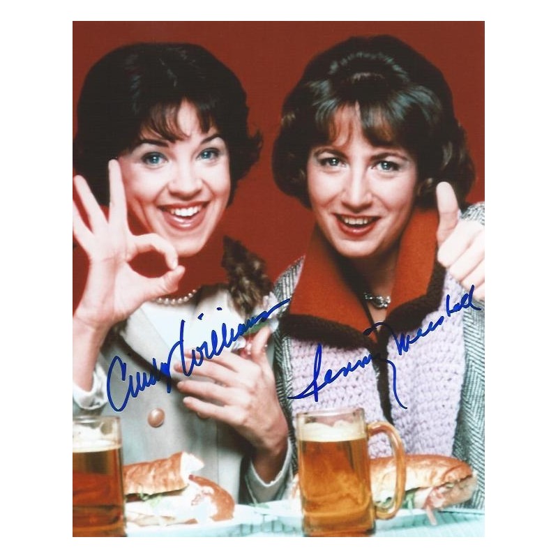 LAVERNE AND SHIRLEY CAST SIGNED AUTOGRAPH 8x10 RP PHOTO BY 6 PENNY MARSHALL 