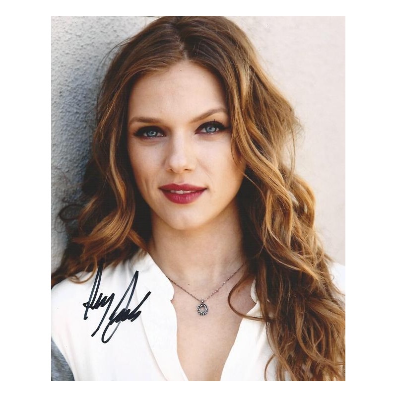 Tracy Spiridakos Tracy Spiridakos