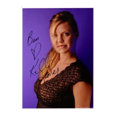 Kelli GARNER Autograph
