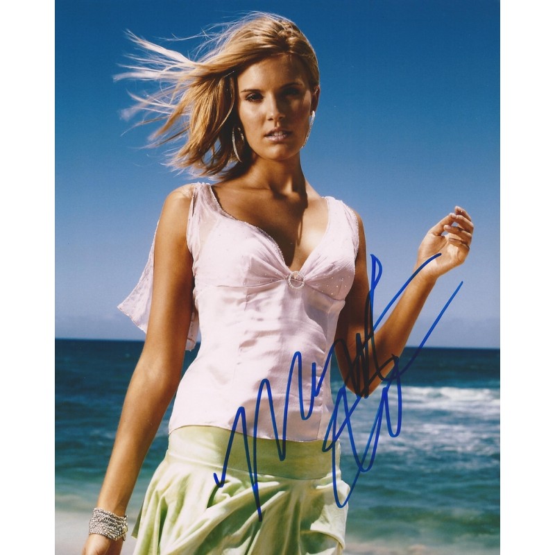 Maggie GRACE Autograph