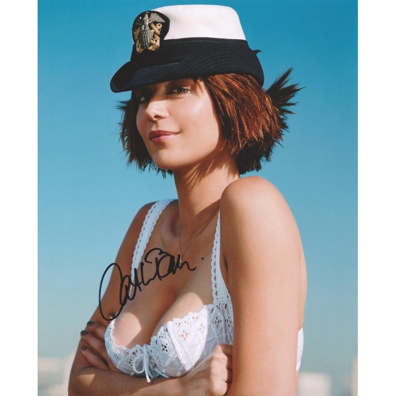 Catherine Bell Hot