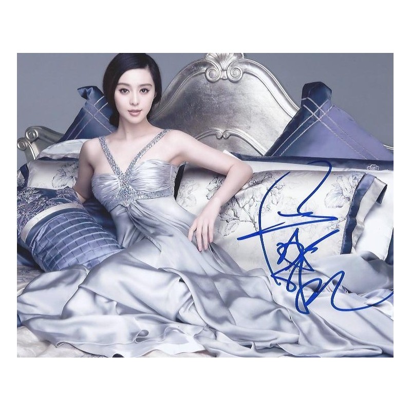 セール中…ファン・ビンビン直筆サイン入り超 大型写真…Fan Bingbing Amazon.co.jp: ファンビンビン直筆サイン入り超 大型写真…⑤