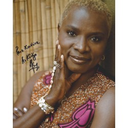 KIDJO Angelique