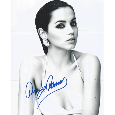 ana-de-armas-autograph.jpg