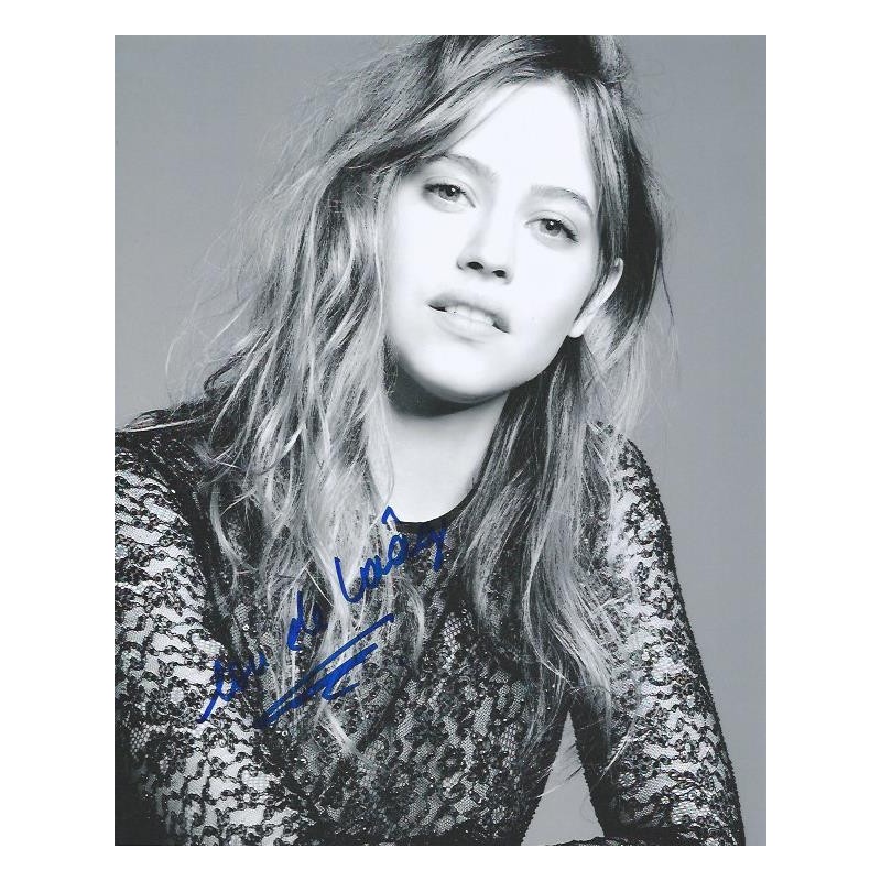 Lou DE LAÂGE Autograph