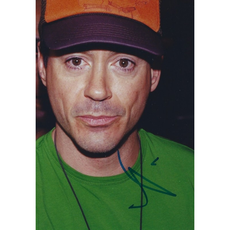 Robert DOWNEY Jr Autograph