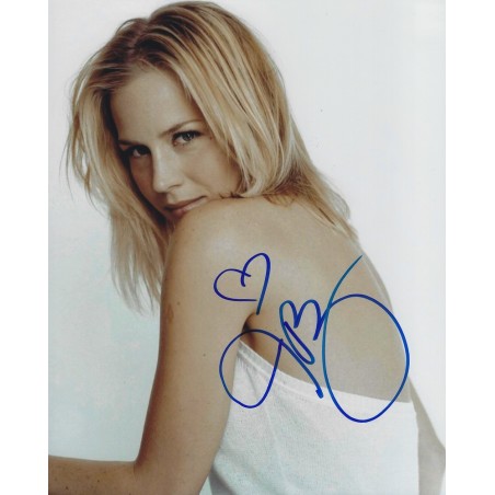 julie-benz-autograph.jpg