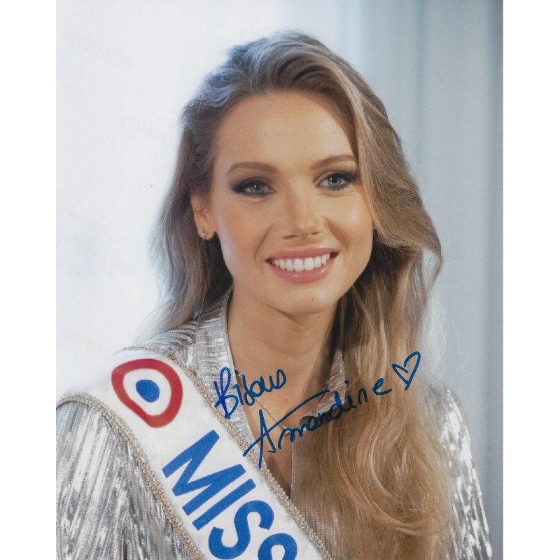 Amandine Petit Amandine PETIT autograph