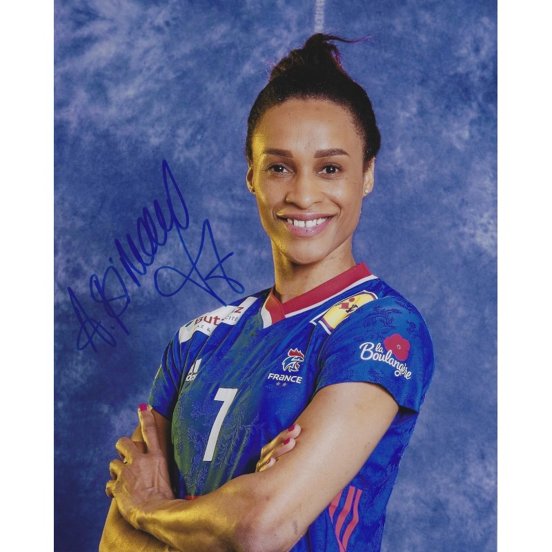 Allison PINEAU autograph