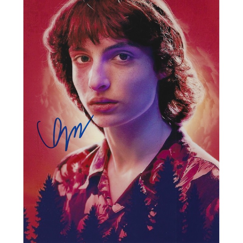 finn-wolfhard-autograph.jpg