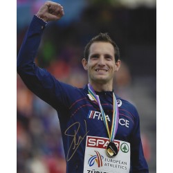 LAVILLENIE Renaud