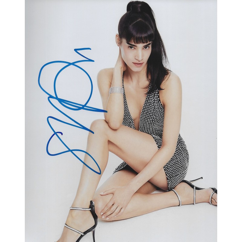 Autographe Sofia BOUTELLA