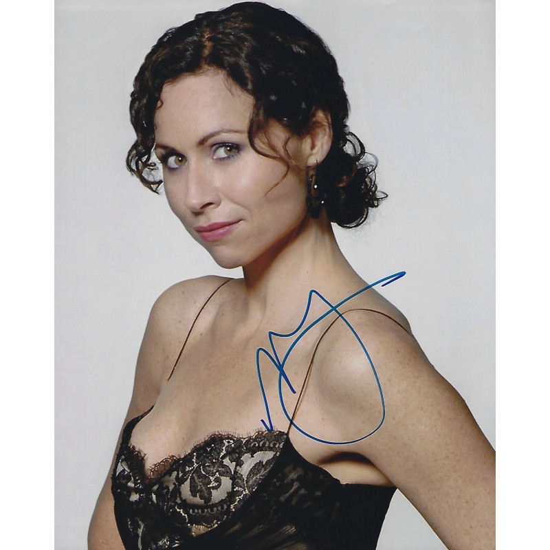 Minnie DRIVER autograph